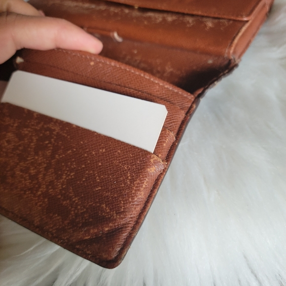 100% Authentic Louis vuitton monogram wallet - Picture 3 of 12